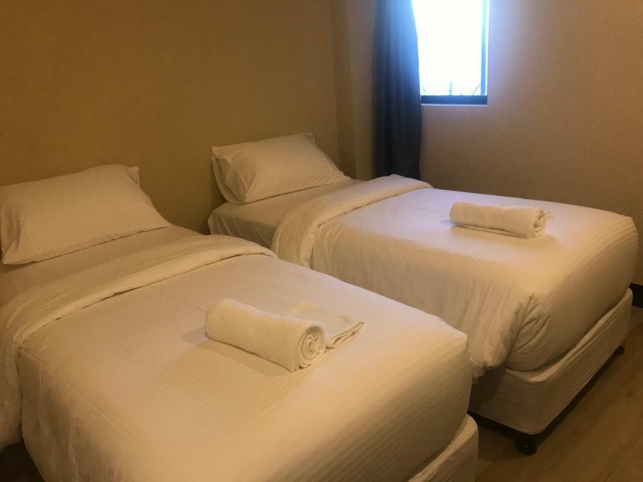 Babylon Oslob Coast Guesthouse Kültér fotó